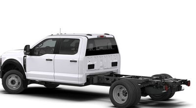 2026 Ford Super Duty F-450 DRW XL 4WD Crew Cab 203 WB 84 CA