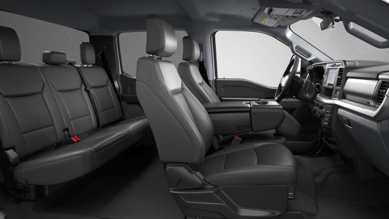 2026 Ford Super Duty F-550 DRW XLT 4WD Crew Cab 203 WB 84 CA