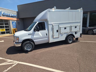 2026 Ford E-Series Cutaway E-350 SRW 138 WB