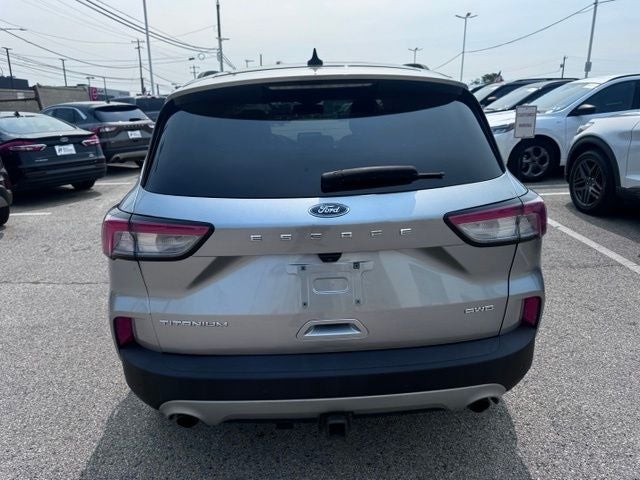 2022 Ford Escape Titanium