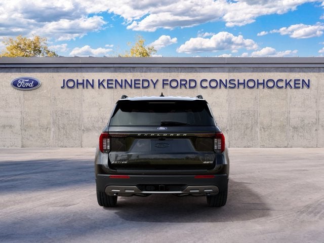 2027 Ford Explorer Active w/200A Pkg 4WD