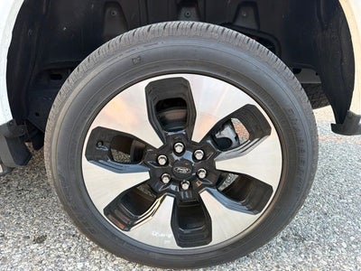 2022 Ford F-150 Lightning Platinum