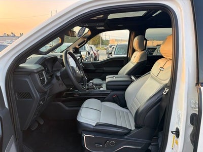 2022 Ford F-150 Lightning Platinum