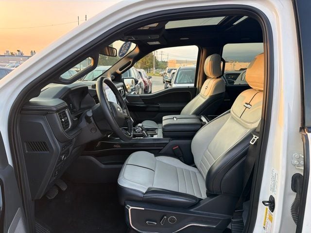 2022 Ford F-150 Lightning Platinum