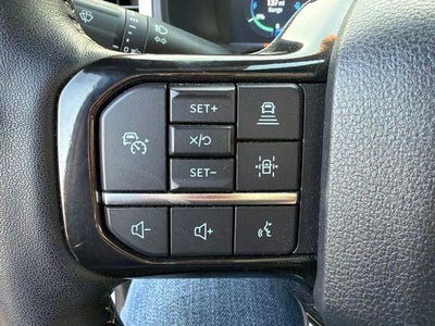 2022 Ford F-150 Lightning Platinum