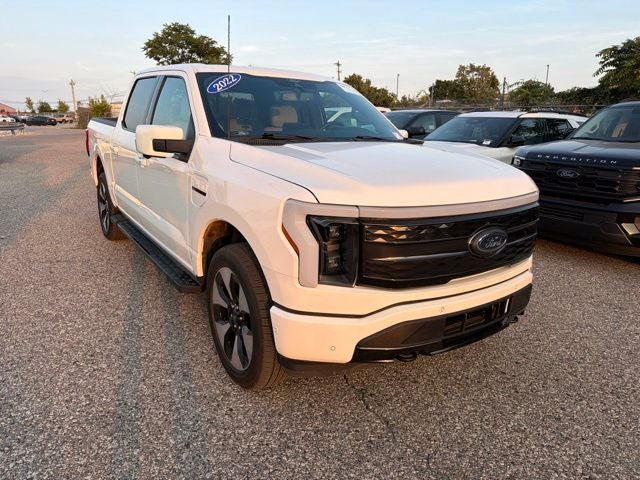 2022 Ford F-150 Lightning Platinum