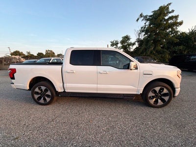 2022 Ford F-150 Lightning Platinum
