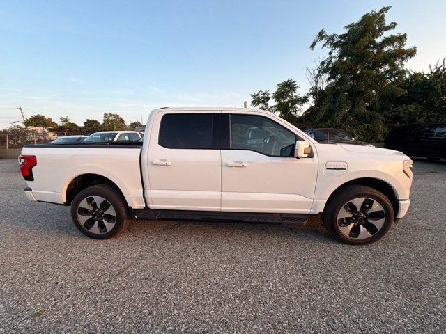 2022 Ford F-150 Lightning Platinum