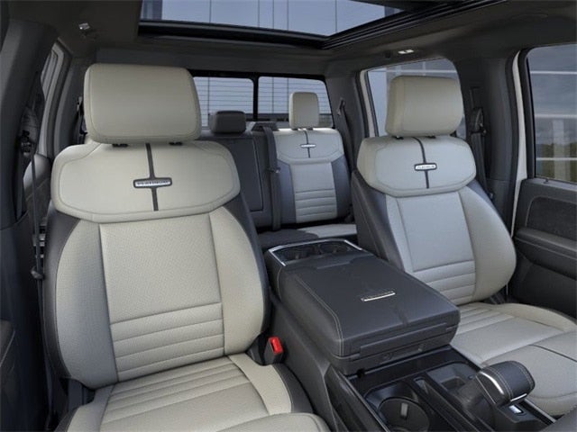 2025 Ford F-150 Lightning Platinum