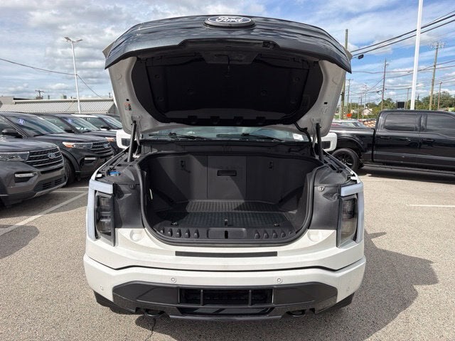 2025 Ford F-150 Lightning Platinum
