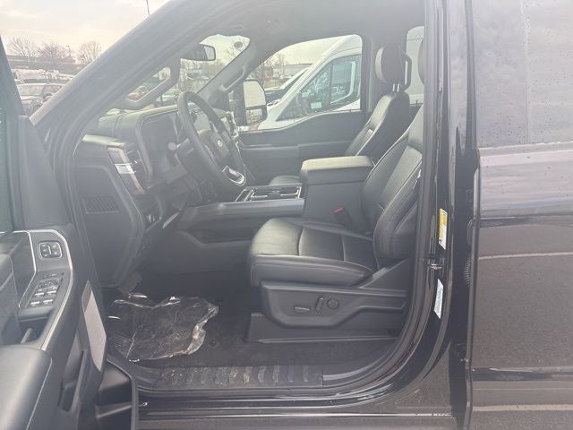 2026 Ford Super Duty F-250 SRW LARIAT 4WD Crew Cab 6.75' Box