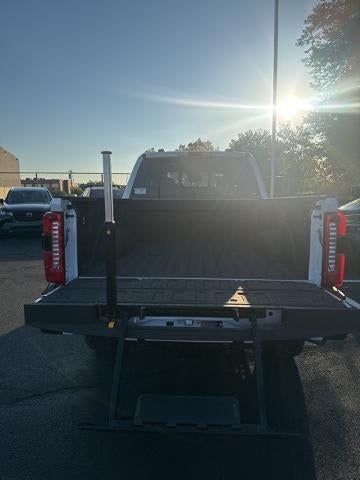 2025 Ford Super Duty F-350 SRW XL 4WD Crew Cab 8' Box