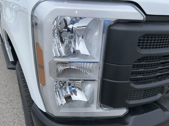 2026 Ford Super Duty F-250 SRW XL 4WD Reg Cab 8' Box