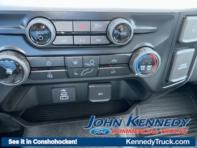 2026 Ford Super Duty F-250 SRW XL 4WD Reg Cab 8' Box