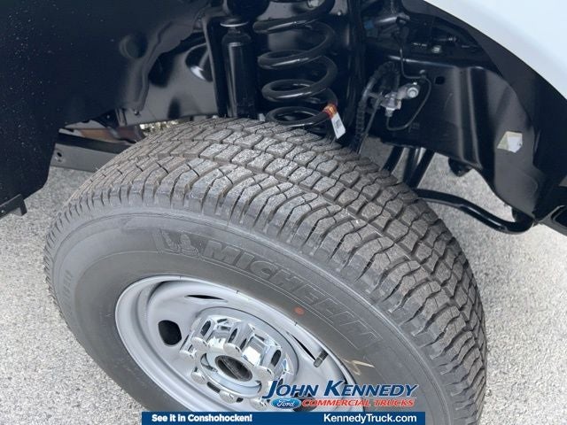 2026 Ford Super Duty F-250 SRW XL 4WD Reg Cab 8' Box