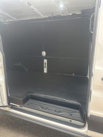 2026 Ford Transit Cargo Van T-250 148 Med Rf 9150 GVWR RWD