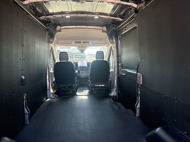 2026 Ford Transit Cargo Van T-250 148 Med Rf 9150 GVWR RWD