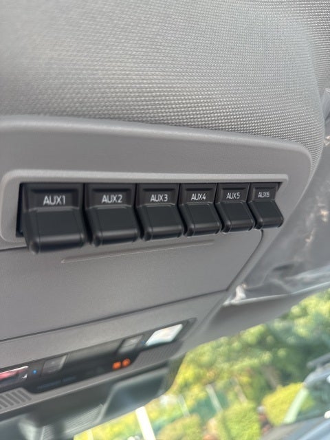 2026 Ford Super Duty F-350 SRW XL 4WD Reg Cab 8' Box