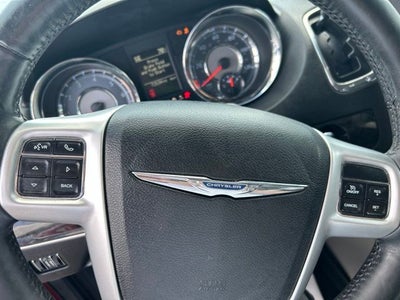 2016 Chrysler Town & Country Touring-L