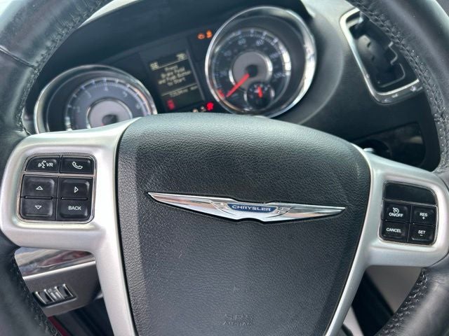 2016 Chrysler Town & Country Touring-L