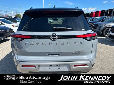 2022 Nissan Pathfinder Platinum