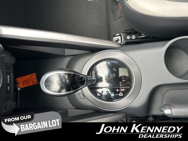 2013 Hyundai Veloster Turbo w/Black Int