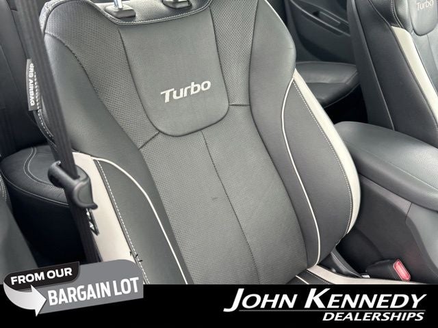 2013 Hyundai Veloster Turbo w/Black Int