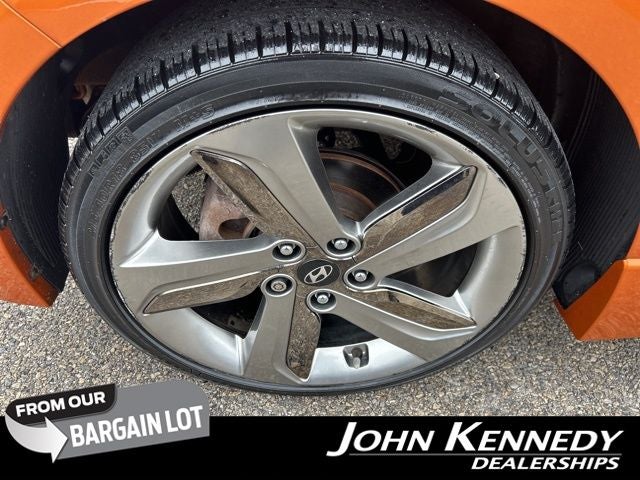 2013 Hyundai Veloster Turbo w/Black Int