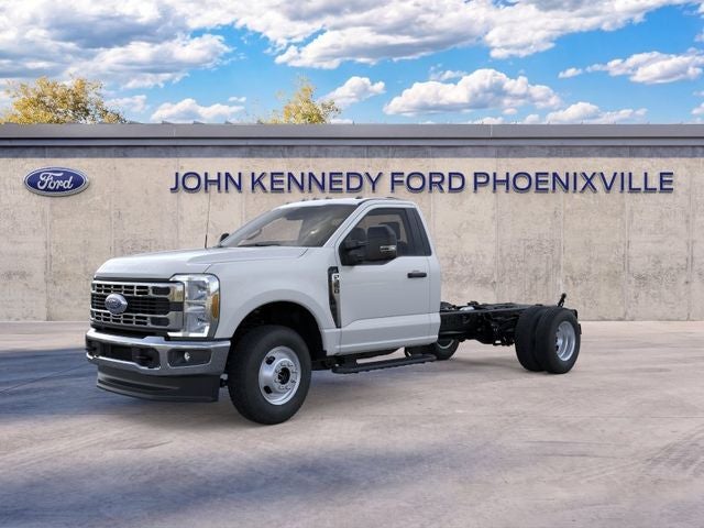 2026 Ford Super Duty F-350 DRW XL