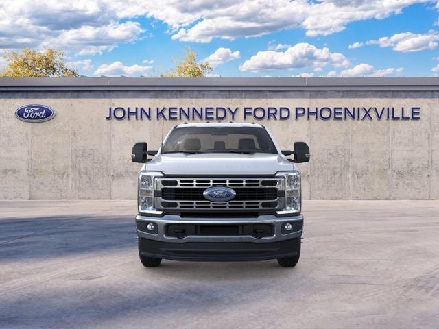 2026 Ford Super Duty F-350 DRW XL