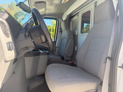 2025 Ford E-Series Cutaway Base