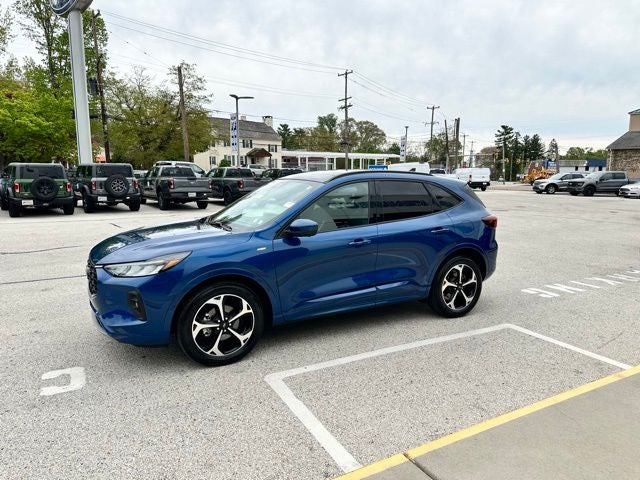 2023 Ford Escape ST-Line Select