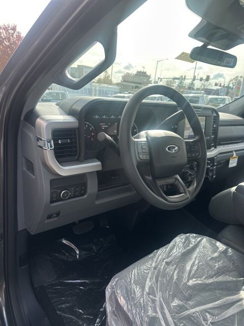2026 Ford Super Duty F-350 SRW XLT