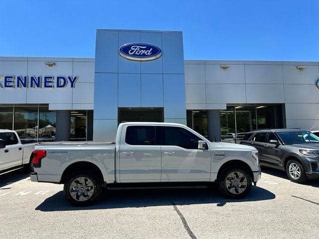 2023 Ford F-150 Lightning LARIAT