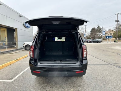 2023 Chevrolet Suburban RST