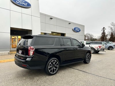 2023 Chevrolet Suburban RST