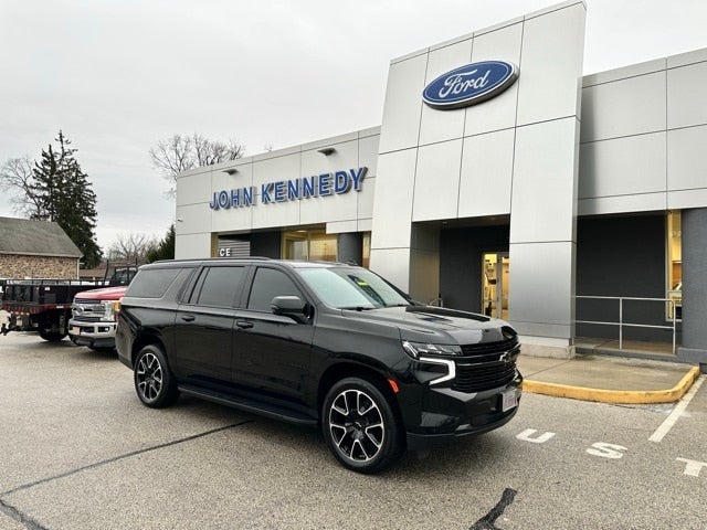 2023 Chevrolet Suburban RST