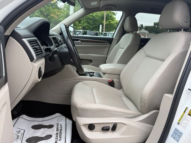 2021 Volkswagen Atlas 3.6L V6 SE w/Technology