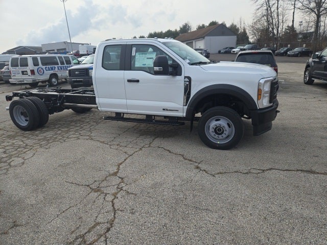 2026 Ford Super Duty F-550 DRW XL 4WD SuperCab 192 WB 84 CA