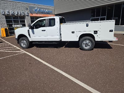 2026 Ford Super Duty F-350 SRW XL 4WD SuperCab 168 WB 60 CA