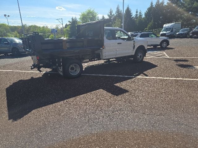 2026 Ford Super Duty F-350 DRW XL 4WD SuperCab 168 WB 60 CA
