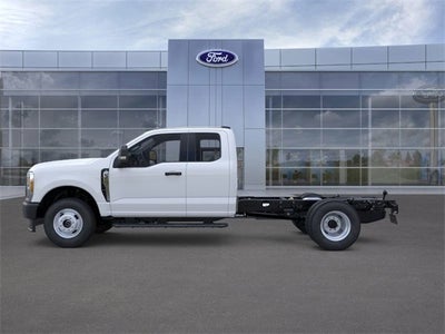2026 Ford Super Duty F-350 DRW XL 4WD SuperCab 168 WB 60 CA