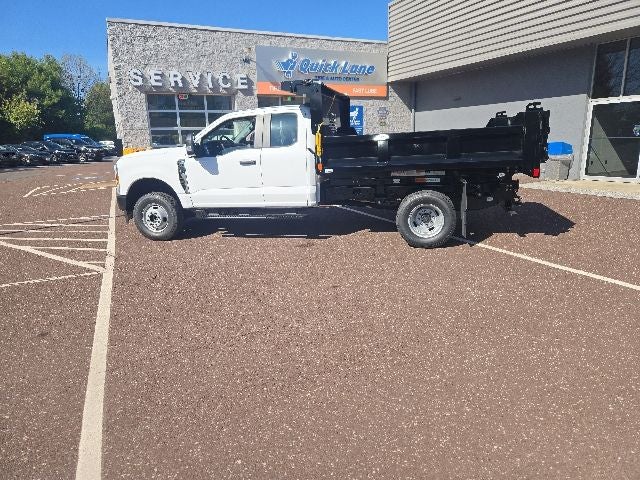 2026 Ford Super Duty F-350 DRW XL 4WD SuperCab 168 WB 60 CA