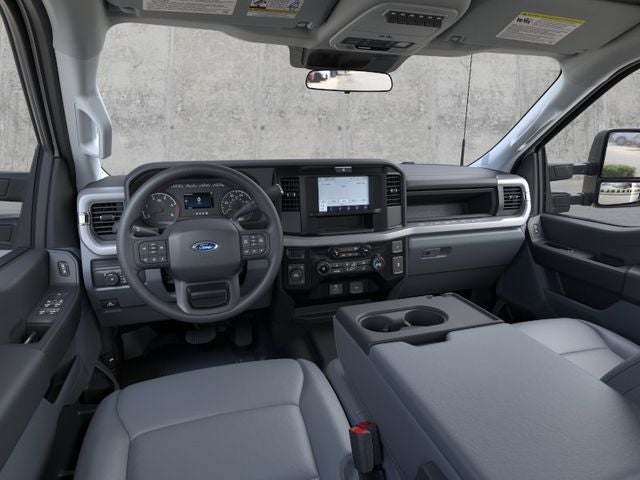 2026 Ford Super Duty F-450 DRW XL 4WD Crew Cab 203 WB 84 CA