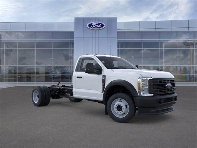 2026 Ford Super Duty F-550 DRW XL 4WD Reg Cab 169 WB 84 CA