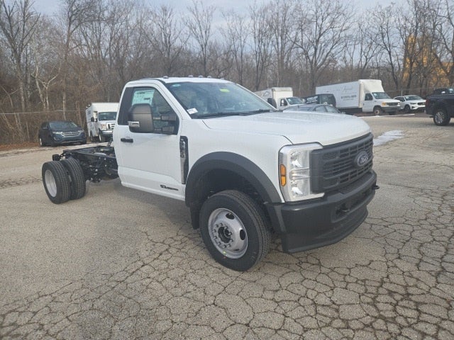 2026 Ford Super Duty F-550 DRW XL 4WD Reg Cab 169 WB 84 CA