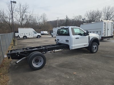 2026 Ford Super Duty F-550 DRW XL 4WD Reg Cab 169 WB 84 CA