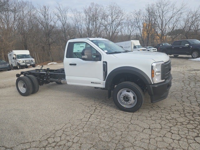 2026 Ford Super Duty F-550 DRW XL 4WD Reg Cab 169 WB 84 CA