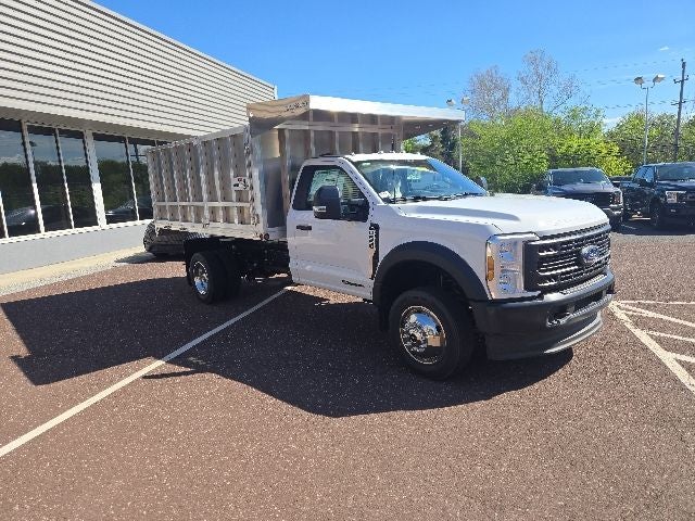2026 Ford Super Duty F-550 DRW XL 4WD Reg Cab 169 WB 84 CA