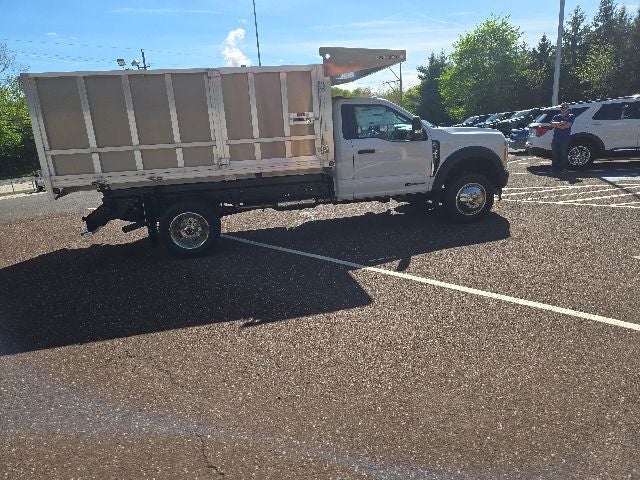2026 Ford Super Duty F-550 DRW XL 4WD Reg Cab 169 WB 84 CA
